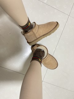 买不起UGG我就去拼个UGG