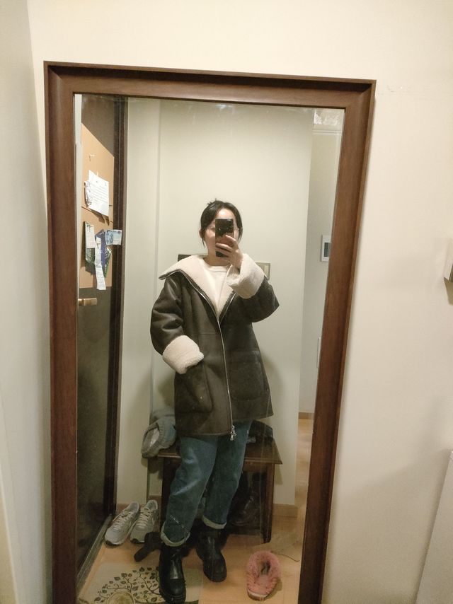 ​Mango的仿皮大衣真的性价比拉满！