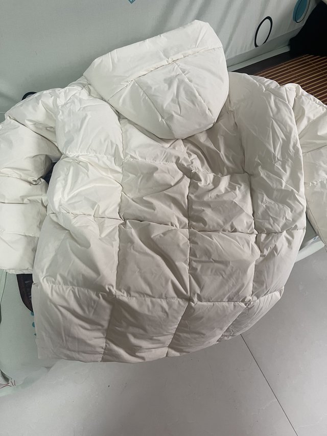 银泰百货的低价羽绒服