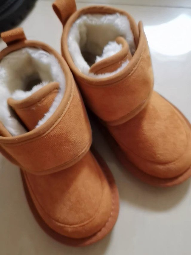 防滑保暖穿着舒服的儿童雪地靴