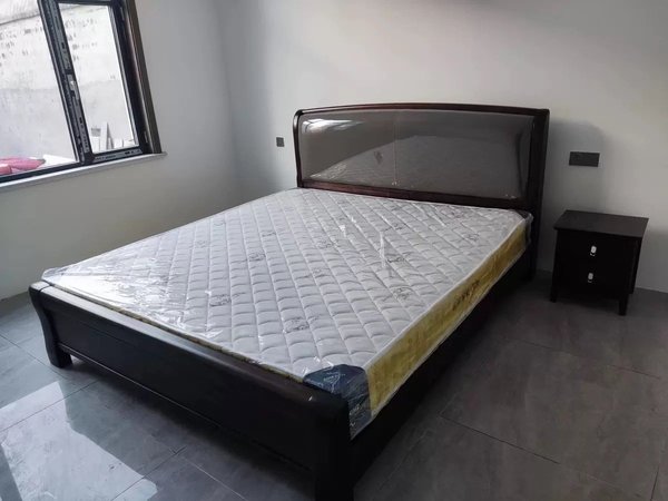 很实用的一款床，质量非常棒呢！