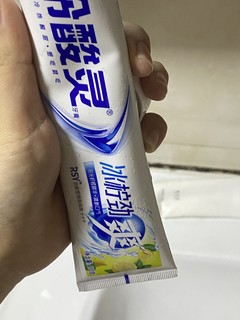 冷酸灵柠檬口味牙膏