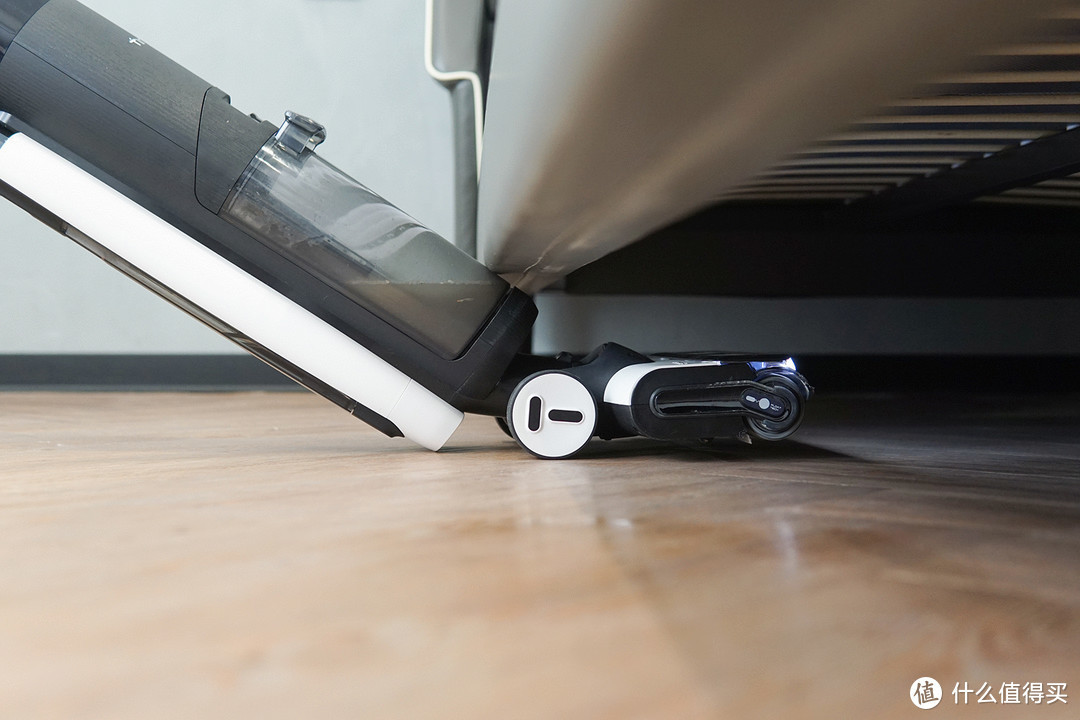 扫地机器人、洗地机该买谁？优缺点有哪些？一文讲透