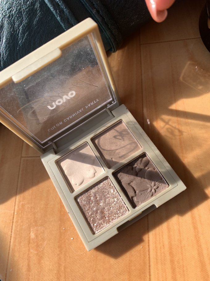 novo四色眼影盘水泥大地色ins学生小众品牌