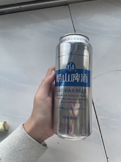 大家爱喝雪花还是崂山啤酒