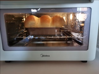 烤面包很成功，下次会做的更好
