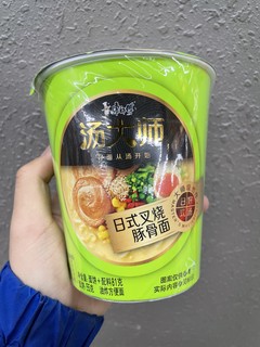 打工人首选汤大师豚骨面