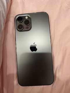 iPhone12pm，高分辨率追剧的神