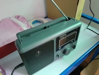 熊猫老传统大台式桌面三波段收音机