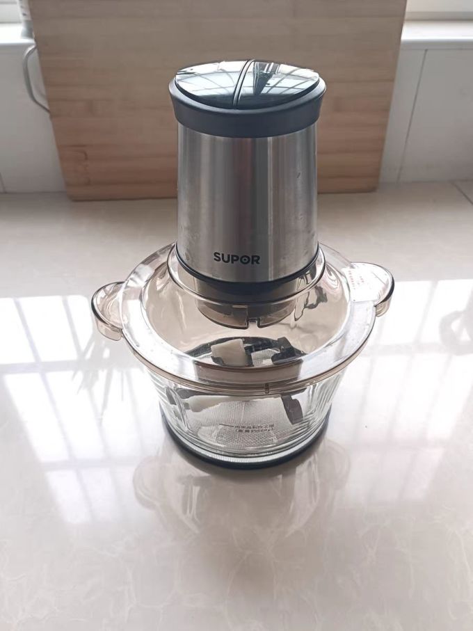 解放双手苏泊尔绞肉机