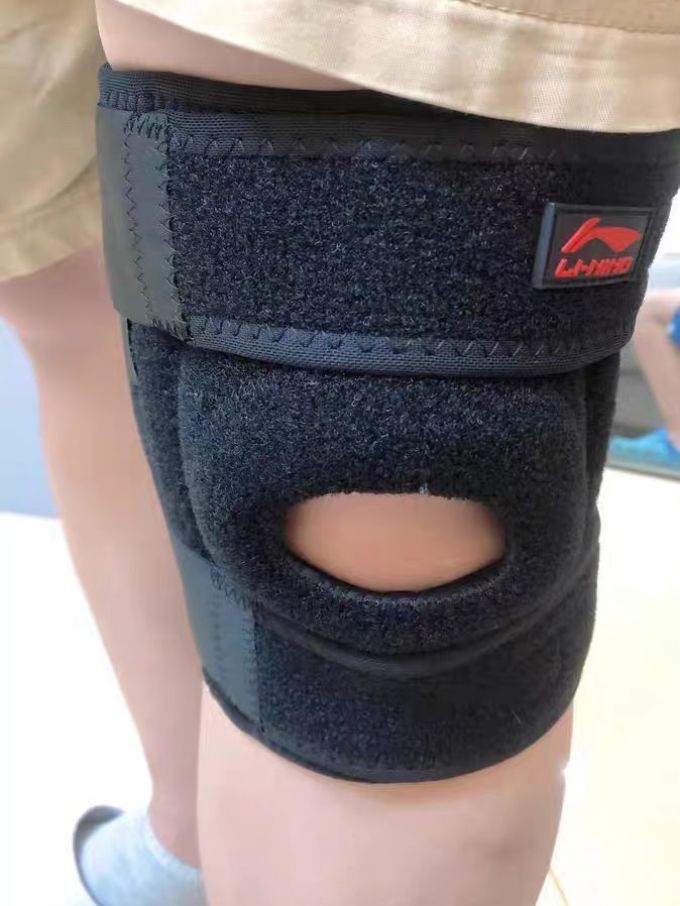 李宁护膝
