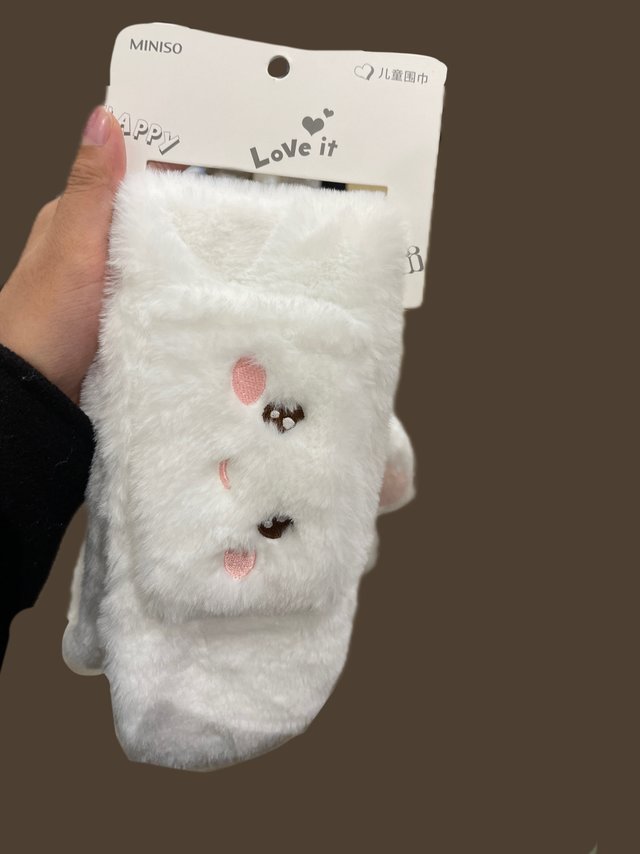 给女儿买的小兔子围巾