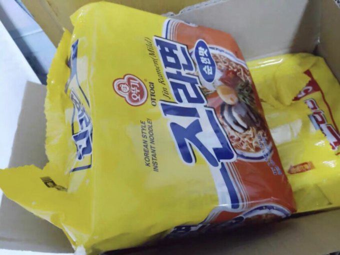 不倒翁奥多吉方便面拉面