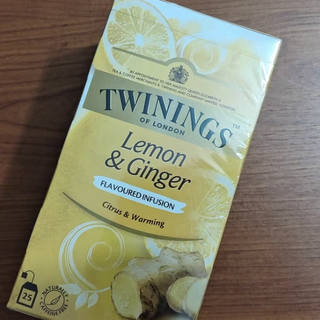 温暖的冬天和温暖的柠檬干姜茶更配噢