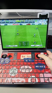 可以放口袋的游戏本 GPD WIN Max2