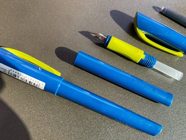 硬笔书法老师推荐的习字入门钢笔。