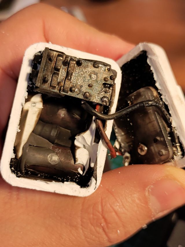 祭奠一下我的第一个氮化镓充电器