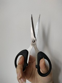 剪刀👈拆快递的好帮手！