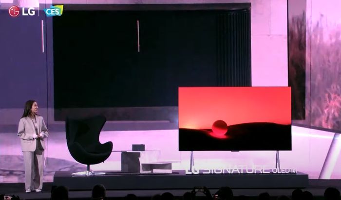 LG新推出的“革命性”M3 OLED电视配有无线零连接盒