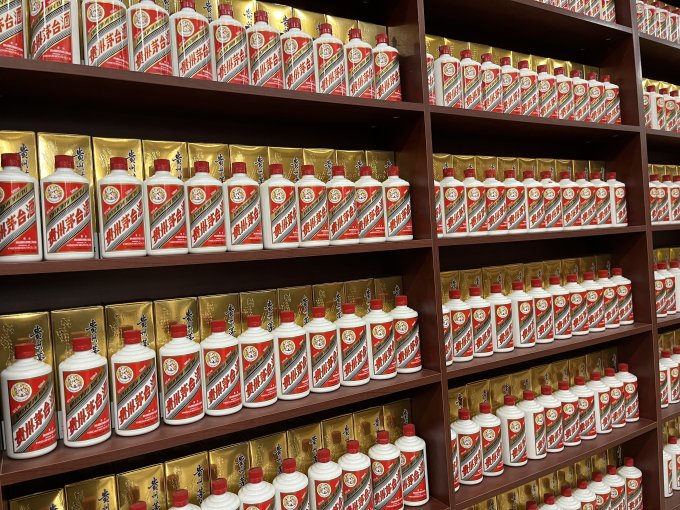 茅台白酒怎么样 谁能拥有这一墙茅台?_什么值得买