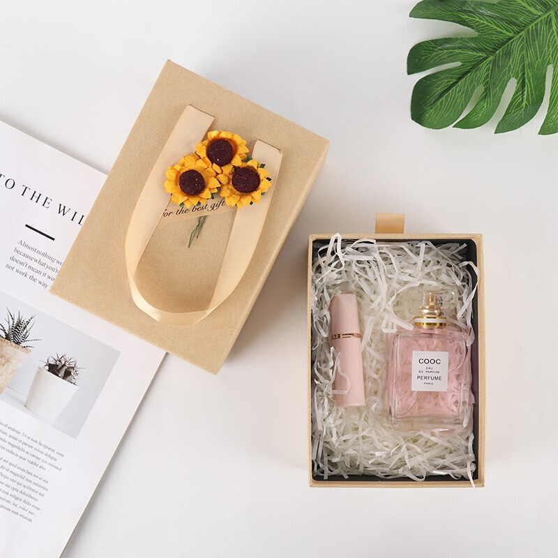 精致的礼品包装盒-热情似火的向日葵