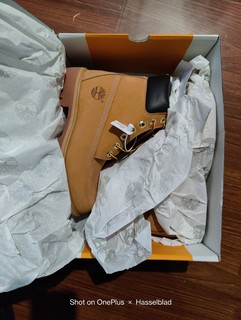 PDD买的第一双10061w大黄靴，求值友帮忙，