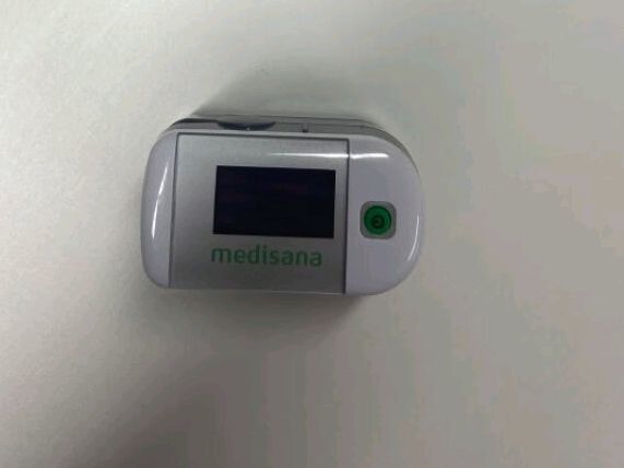 疫情期间必备的指夹式血氧仪