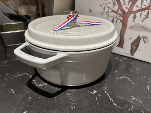 第二只 Staub 珐琅锅