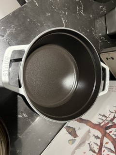 第二只 Staub 珐琅锅