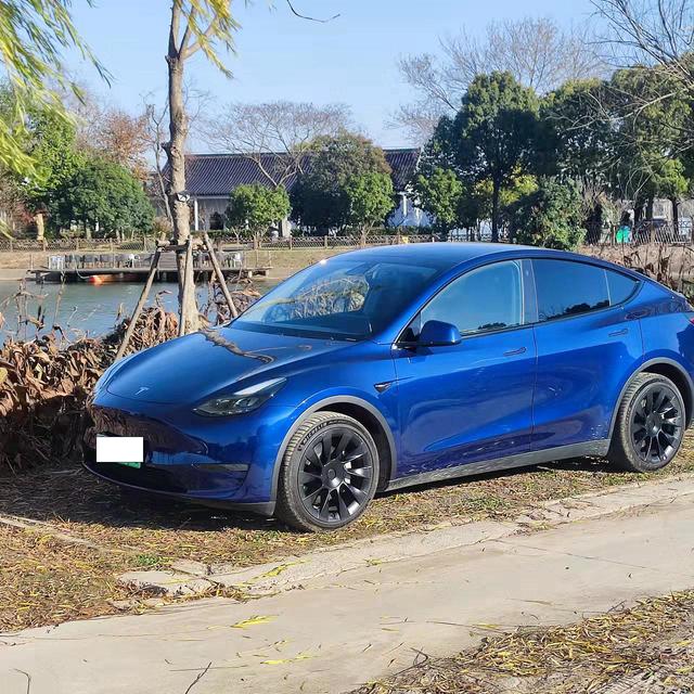 特斯拉2023年度大降价！车主告诉你开一年特斯拉还要花多少钱！