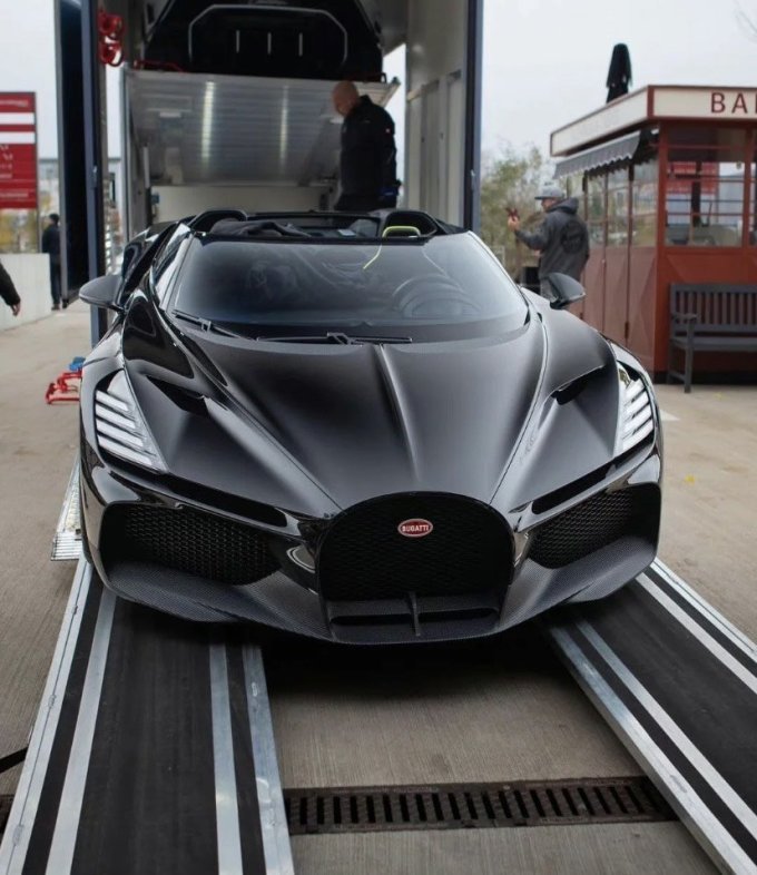 布加迪跑车怎么样 全球限量99台,售价为500万欧元._什么值得买