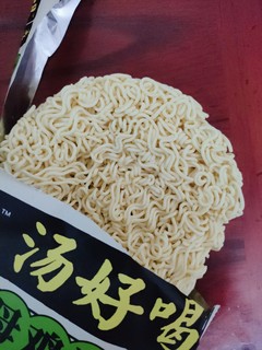 用原料老母鸡做的面