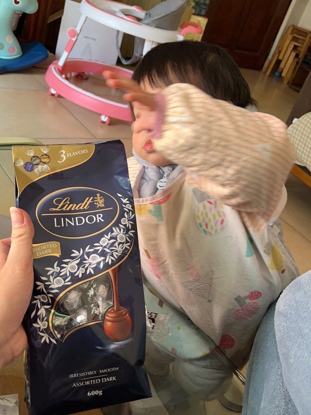 逃不过瑞士莲，过年又要胖几斤