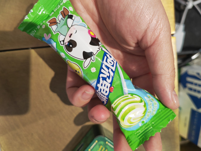 阿尔卑斯糖果巧克力怎么样 阿尔卑斯柠檬牛奶味棒棒糖_什么值得买