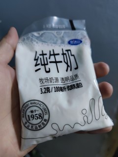 完达山纯牛奶，不输蒙牛伊利