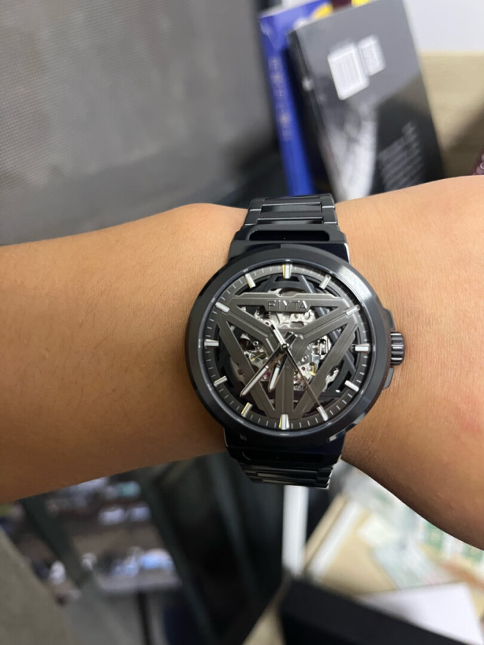 飞亚达男款机械表