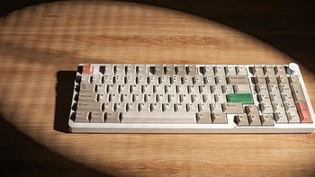 小远的键盘 篇一：2023年的第一把复古机械键盘，黑爵AK966复古键盘开箱体验 