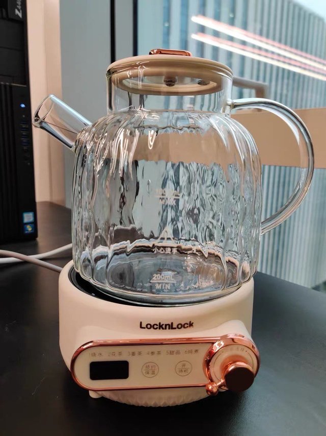 颜值在线的乐扣养生壶