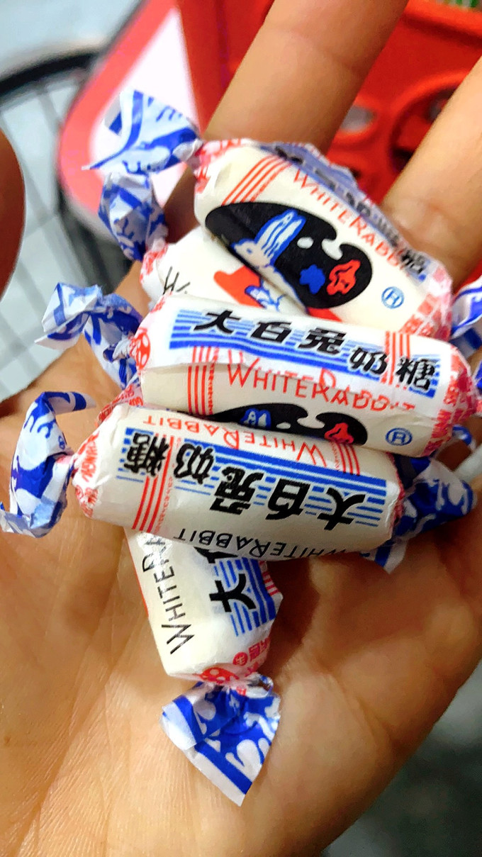 大白兔糖果巧克力怎么样 童年的大白兔,长大后过年还是想吃_什么值得