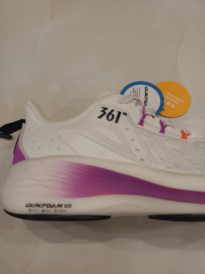 361°跑鞋怎么样 外观颜值:颜值担当,有图有真相._什么值得买