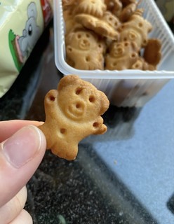 从小就爱吃的熊字饼干 🍪童年回忆！