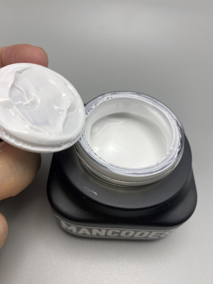 左颜右色bb霜怎么样好用吗 精致第一步mancodes男士素颜霜试用_什么