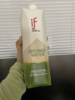 过年囤的椰子水🥥清甜好喝！