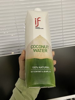 过年囤的椰子水🥥清甜好喝！