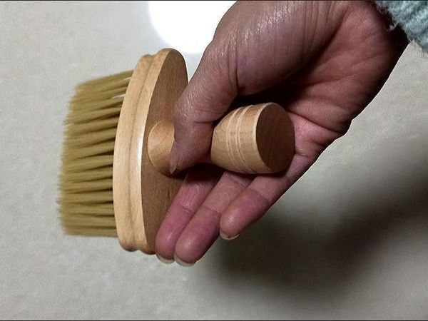 在生活中一把好用的小毛刷真的很有必要