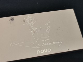 用了两年的novo三色修容盘