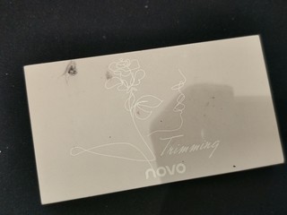 用了两年的novo三色修容盘