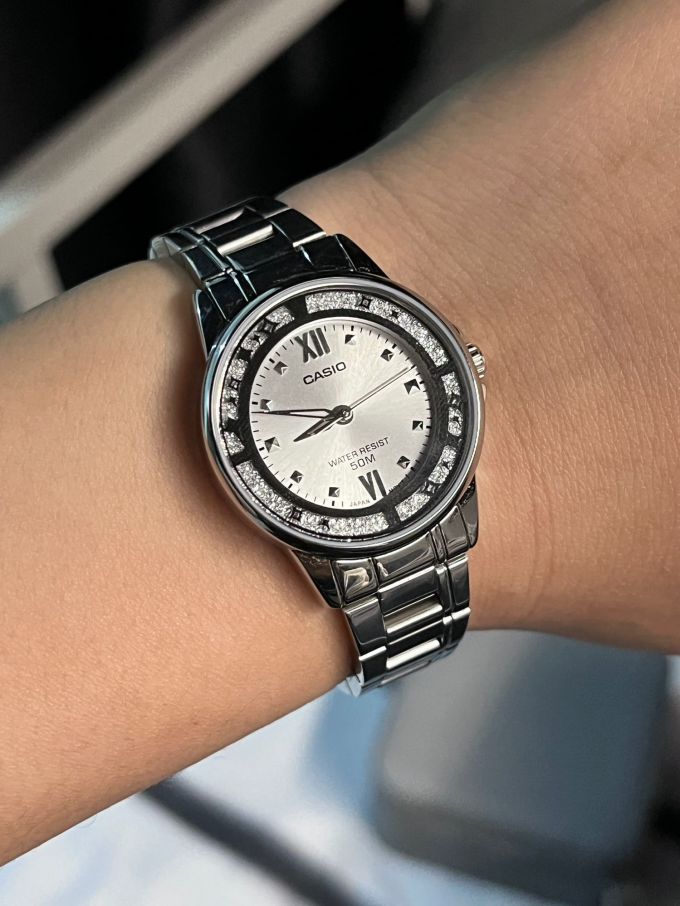 卡西欧女款石英表