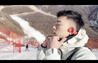 滑雪场景下最好的音乐播放设备-骨传导耳机