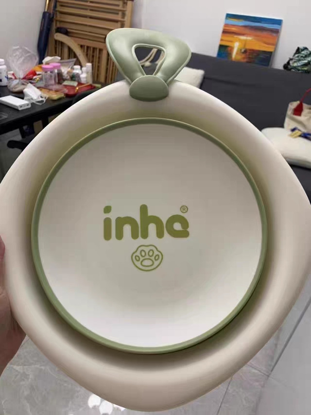 可以折叠节省空间的小洗脸盆